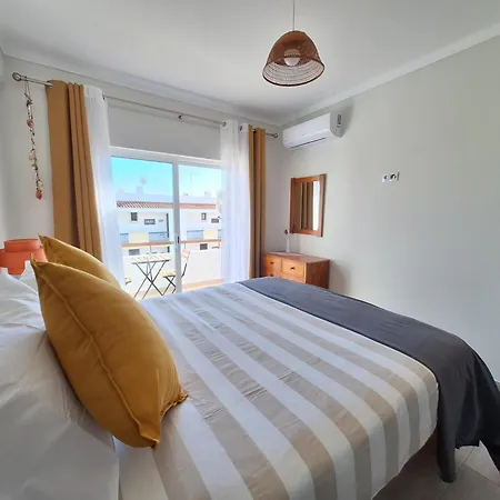 Areias Sol Apartment *